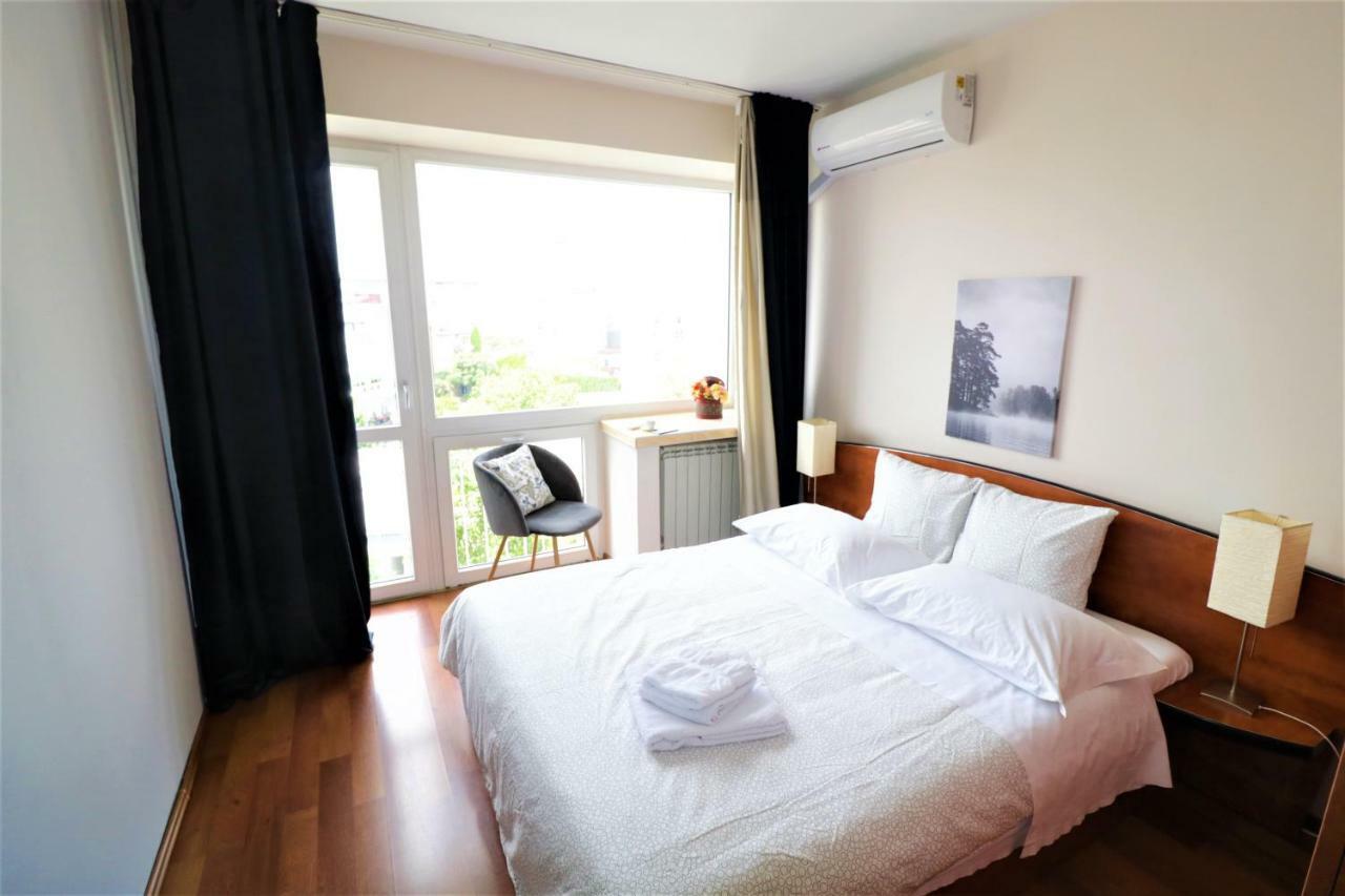 Eva Twin Apartments 布加勒斯特 外观 照片